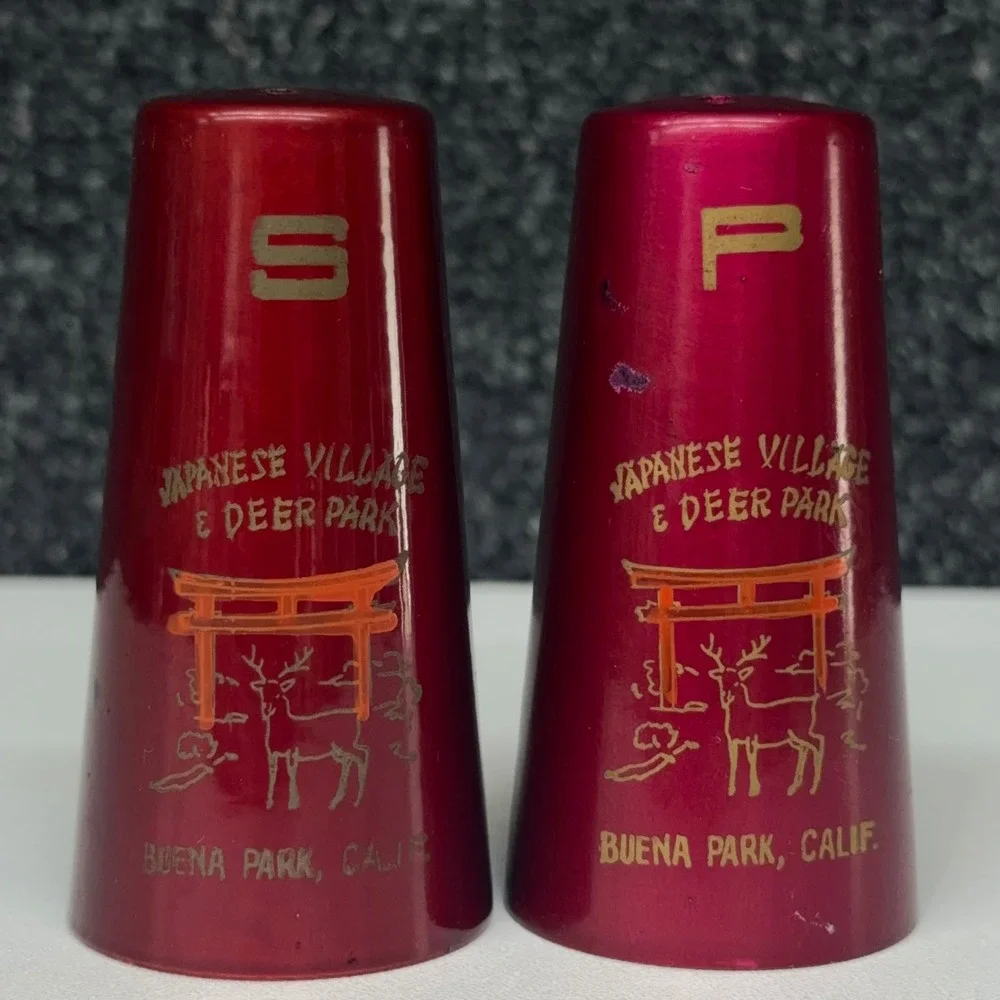 Vintage Japanese Village‎ and Deer Park Buena Park CA Salt Pepper Shakers Red